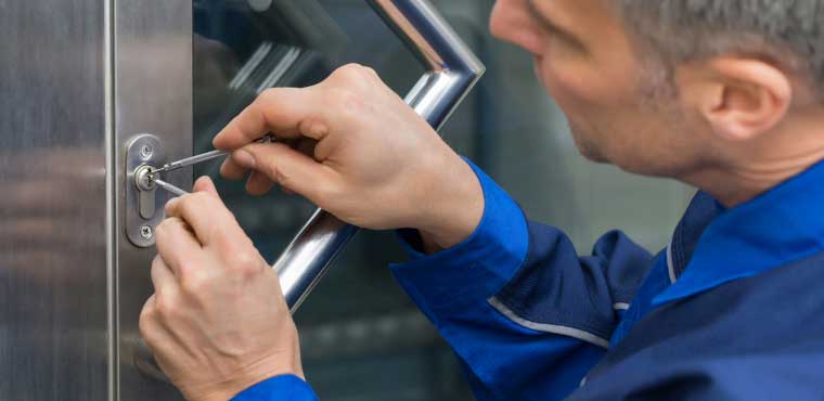 best commercial door lockout services by SOS Locksmith